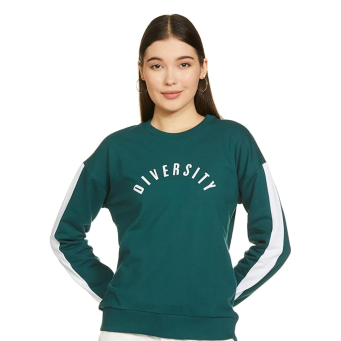 Sweaters & Sweatshirts